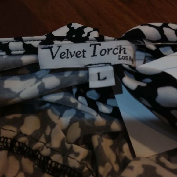 Velvet Torch Spotted Animal Print Jumpsuit Sz L - Picture 5 of 5